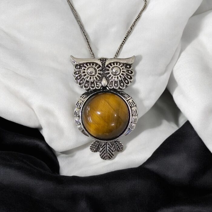 Natural Tiger Eye stone in owl Pendant Necklace