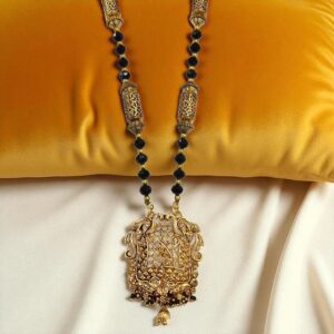 Elegant ethnic Indian necklace | Modern Mangalsutra design