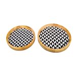 Set of 2 serving trays with high gloss finish on a Mango wood trays