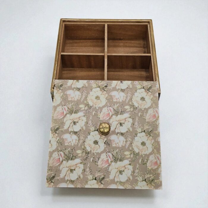 functional 4 partition dry fruit box with stylish lid