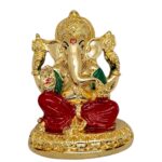 Close up of pure gold plated Ganesh statue