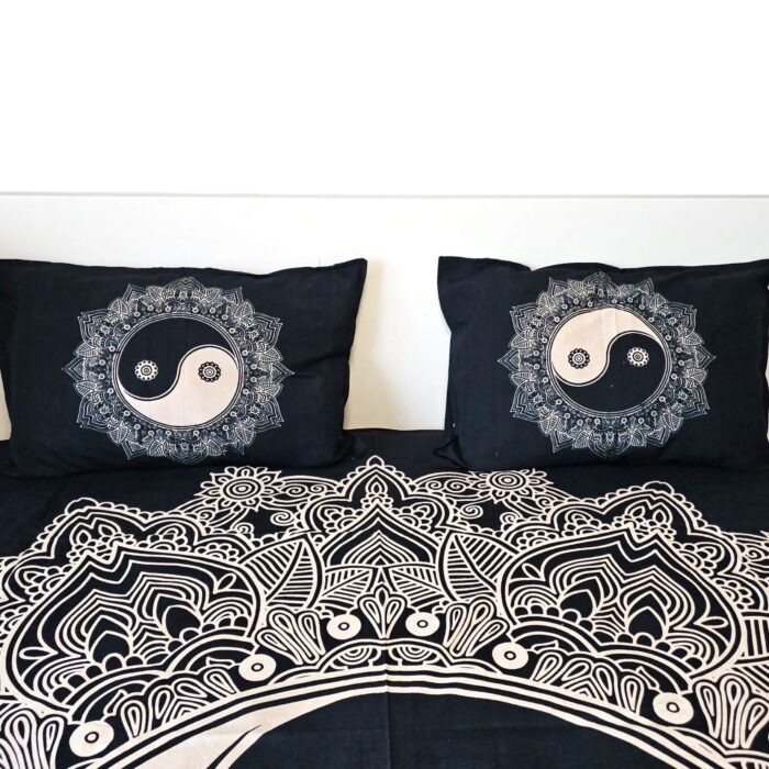 2 Pillow cases with mandla ying yang bedsheet set
