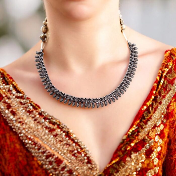 Model wearing 925 sterling silver necklace | Bohemian style handmade necklace