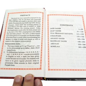 Large print on Nitnem with Gurmukhi and English Print