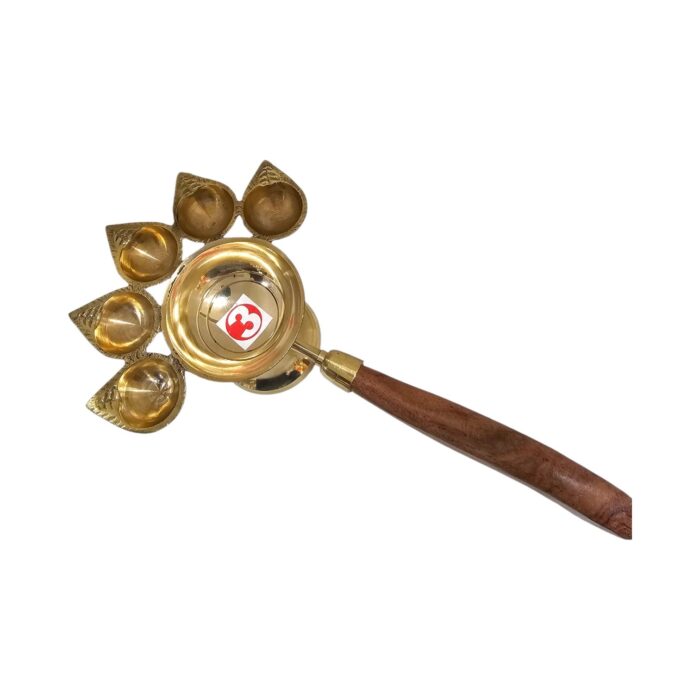 Top profile view of Panch aarti deepam