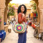 Kashmiri embroidery Tote Bag - Sun - Green - Image 2