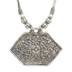 Oxidized Pendant chain necklace