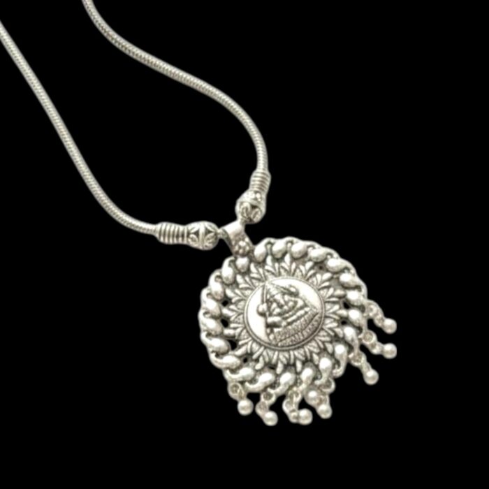 Oxidized Pendant chain necklace - Image 3