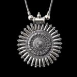 Oxidized Pendant chain necklace - Image 3