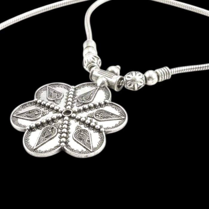 Oxidized Pendant chain necklace - Image 6