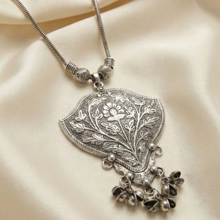 Oxidized Pendant chain necklace - Image 6