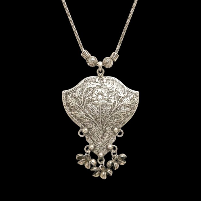 Oxidized Pendant chain necklace - Image 3