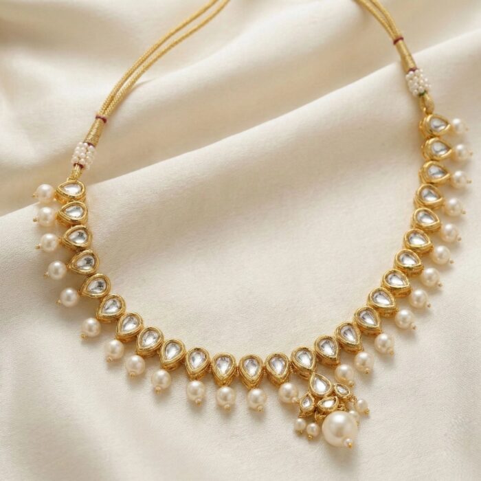 Kundan necklace set for weddings and festive wear