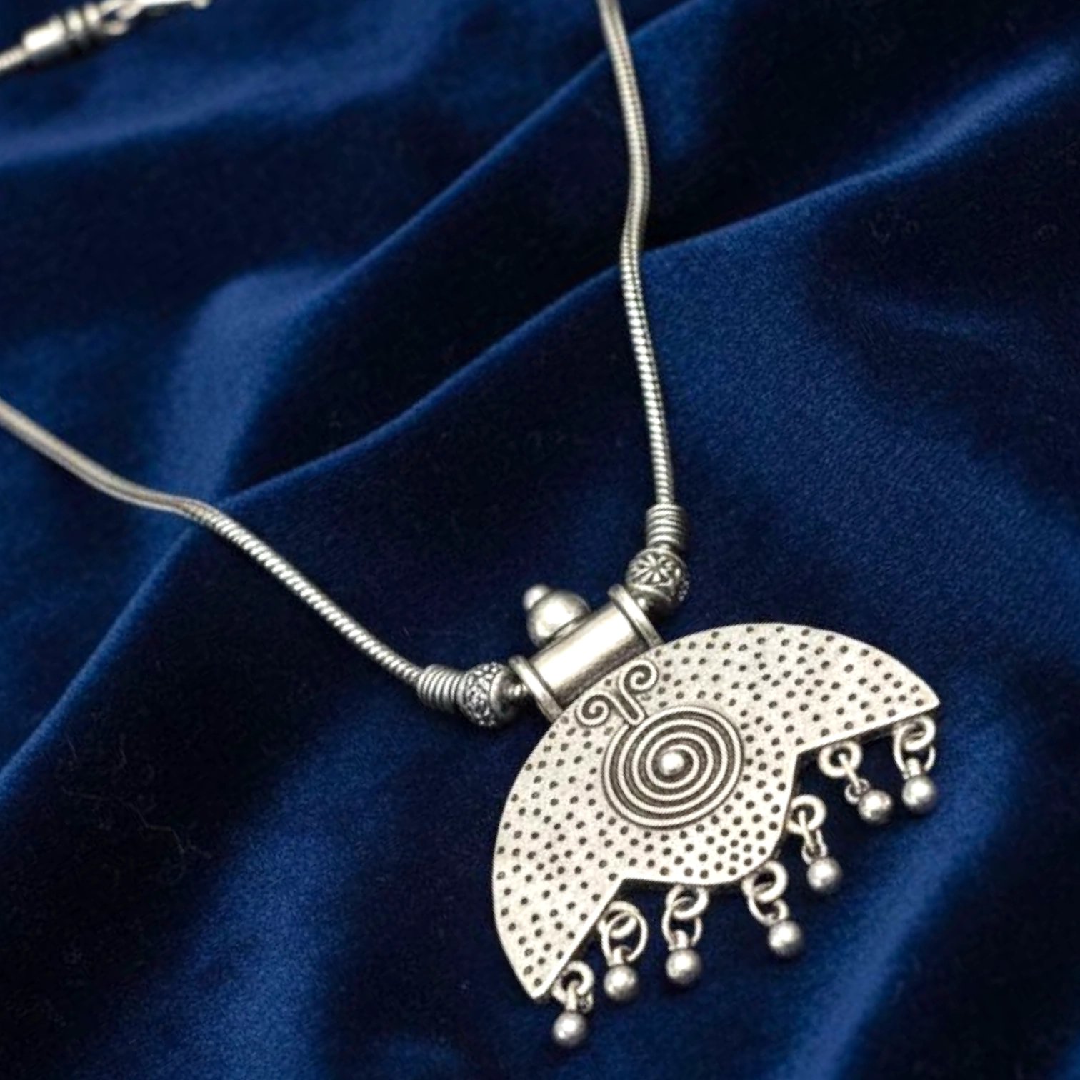 1769473897189.webp Oxidized Pendant chain necklace - Image 1