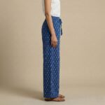 Casual women's palazzo pants in rayon fabric