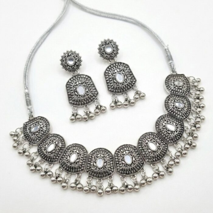 Silver antique Necklace Set with Kundan stones - Image 4