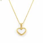 Metal chain pendant necklace