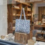 Quilted fabric tote bag for women