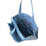 Spacious quilted tote bag with inside pocket