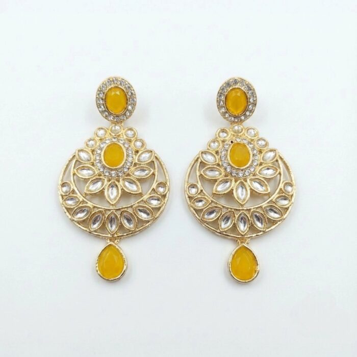 Kundan Necklace Set with Tikka - Yellow - Image 4