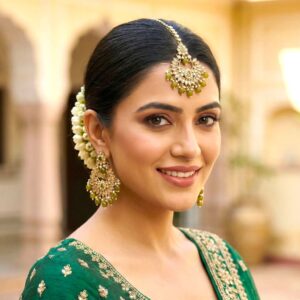 Ethnic Indian maang tikka kundan forehead jewelry