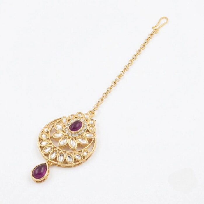 Stylish Maang Tikka with kundan work