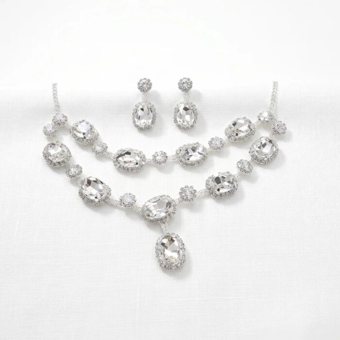 Silver finish zirconia necklace set with earrings