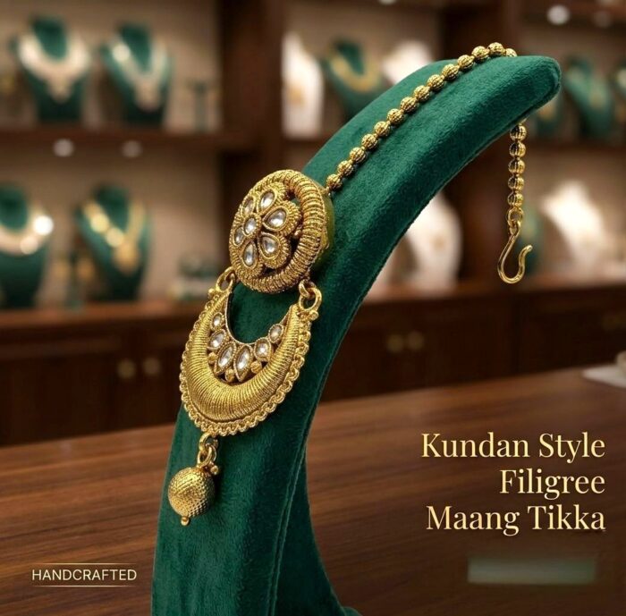 Traditional Rajasthani Borla - Kundan stones | Maang Tikka - Image 2