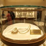 Traditional Kundan & Pearl Bridal Nath - Image 4