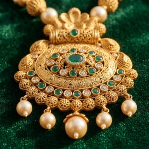 Elegant partywear jewelry set for women
