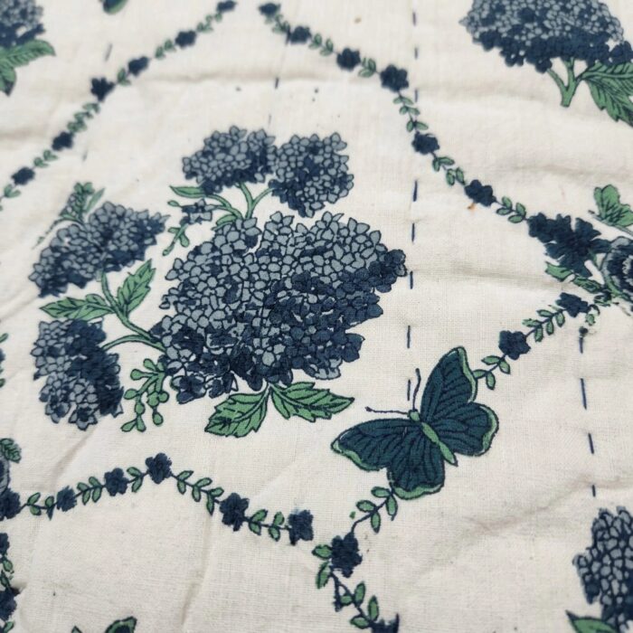 Green floral latice print on King size Cotton quilt - Jaipuri Cotton Rajai